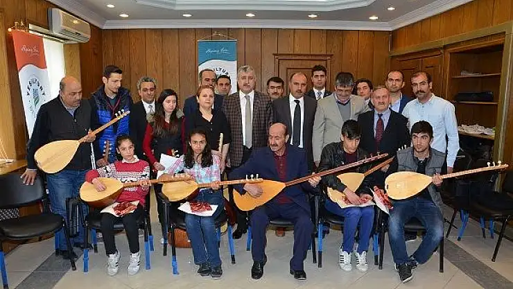 Yeşil Konak Öğrencilerine Kurs Bitirme Belgesi 