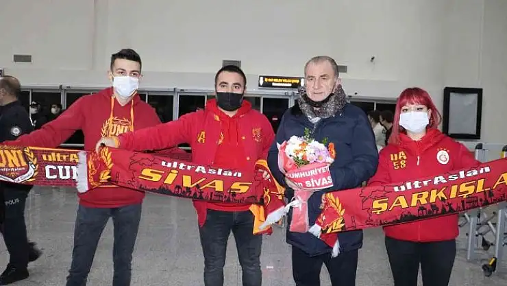 'Galatasaray´a Sivas´ta coşkulu karşılama'