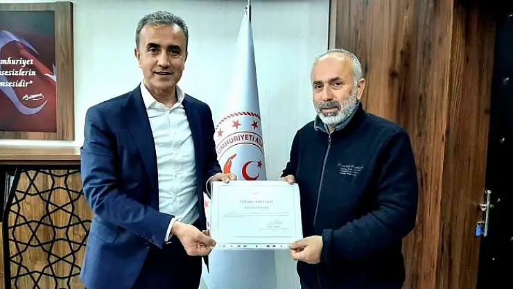 'Gazeteci Erdal Özkaynar emekli oldu'