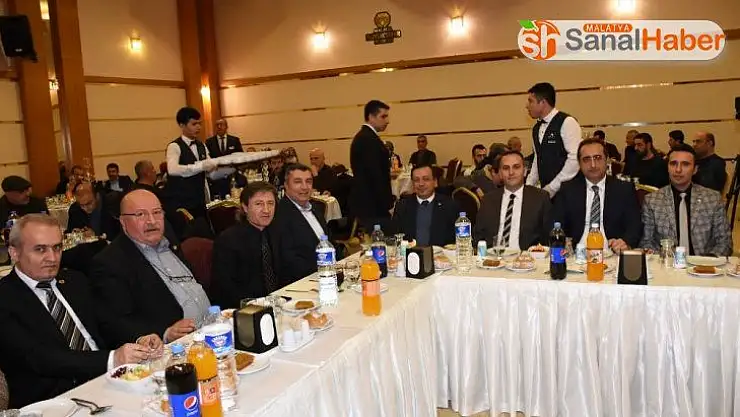 Gazeteciler birlik ve beraberlik gecesinde bir araya geldi