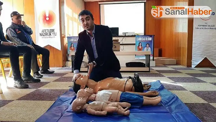 Gazeteciler ve din görevlilerine ilk yardım eğitimi