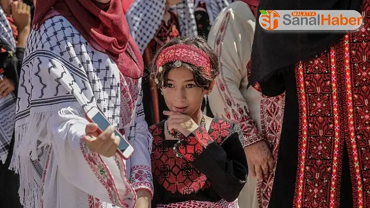 Gazze'de Filistin Milli Giysiler Günü kutlandı