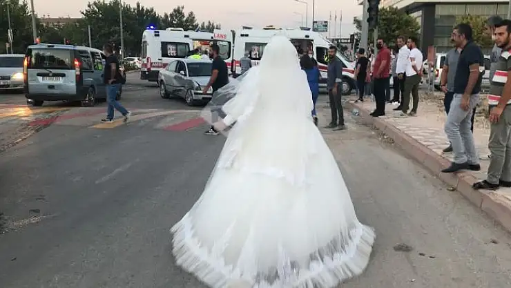'Gelin düğünü bıraktı, trafik kazasında yaralanan teyzesine koştu'