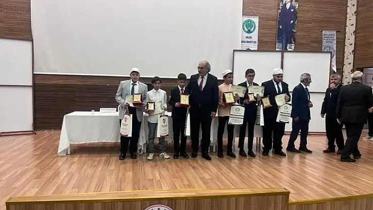 'Genç Hafızlar Bölge Yarışmasında Elazığ´dan büyük başarı'