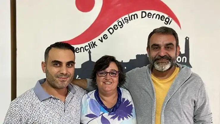 'Gençlik ve Değişim Derneği´nin projesi en iyi proje seçildi'