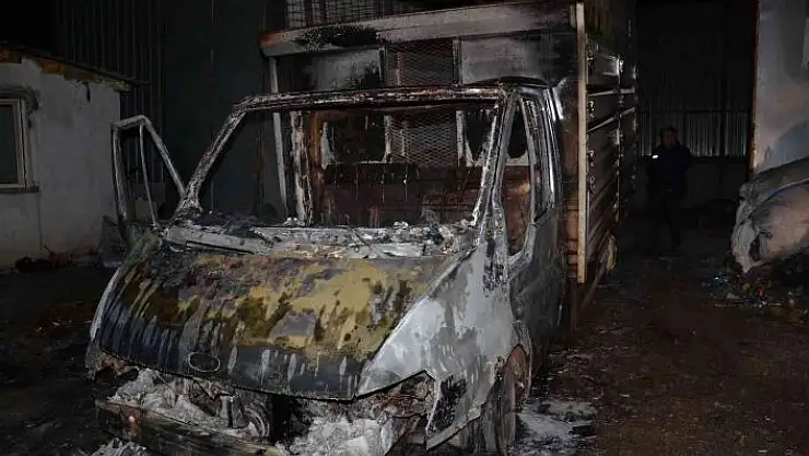 'Geri dönüşüm tesisinde korkutan yangın'