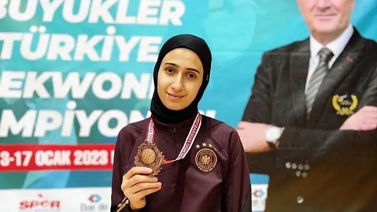 'Gülse Polat, Türkiye üçüncüsü'