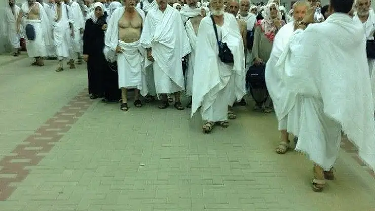 İLK HACI KAFİLESİ DÖNDÜ