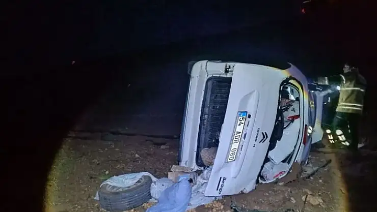 'Hafif ticari araç şarampole devrildi: 6 yaralı'