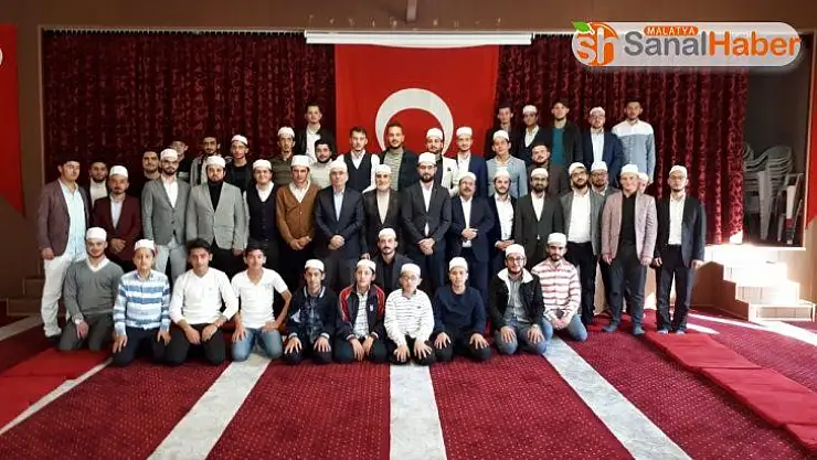 Hafızlık mezunlar toplantısı yapıldı