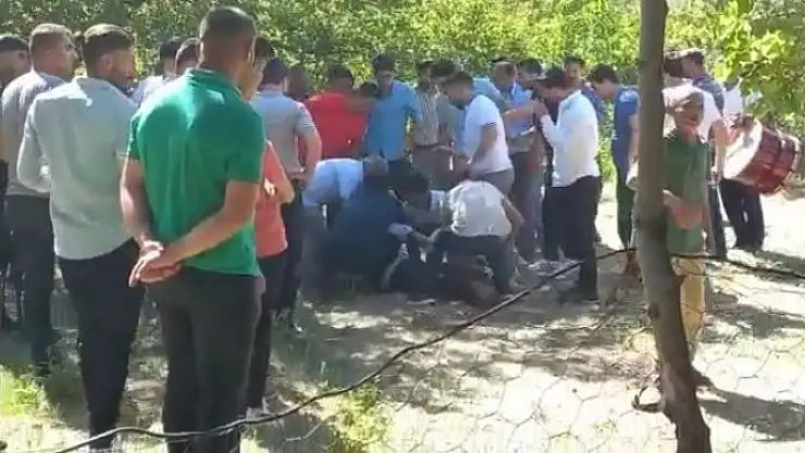 'Halay çekerken kalp krizi geçirip öldü, o anlar kameraya yansıdı'