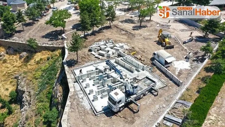 Harput'ta yapımına başlanan cam seyir terası şekillenmeye başladı