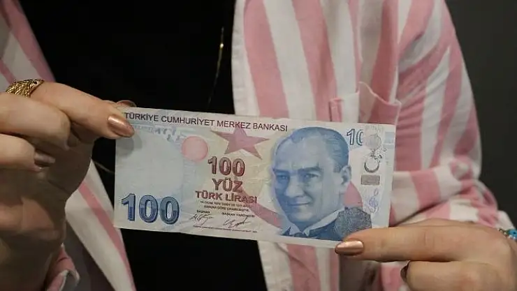 'Hatalı basım 100 lirayı, 100 bin liradan satışa çıkardı'