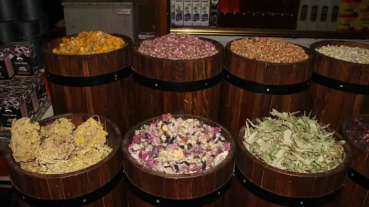 'Havalar soğudu, vatandaşlar aktarlara akın etti'