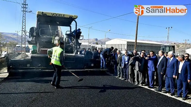 Hekimhan ilçesinde asfaltlama çalışmaları yapılıyor