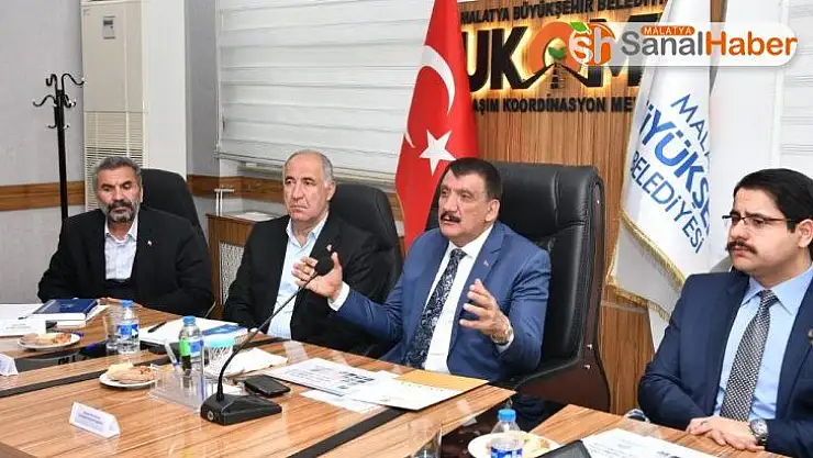 Anlayışımız, halkla birlikte istişare ederek hizmet etmektir