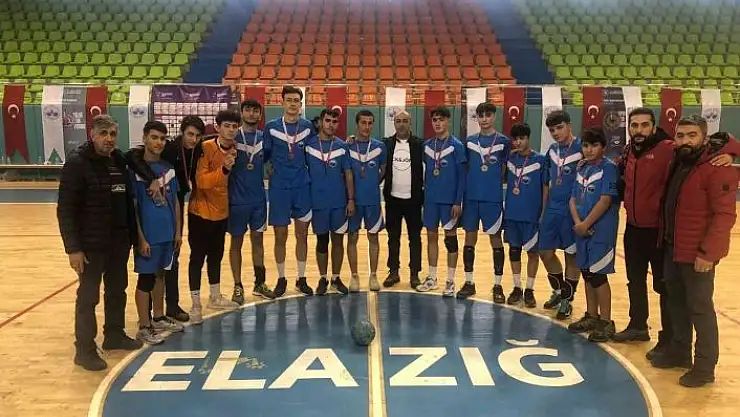 'Hentbolda şampiyonlar Elazığ´dan'