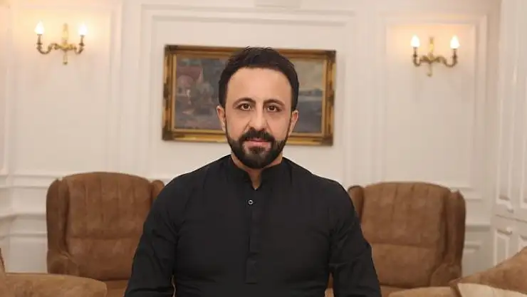 '''Her gün yıkanmak saçı yıpratmıyor'''