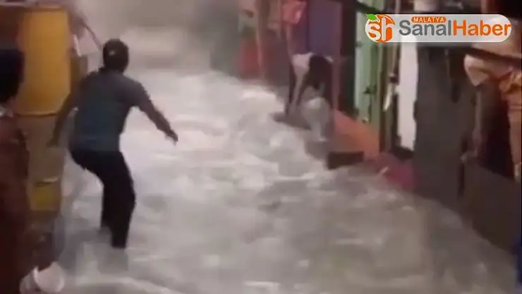 Hindistan'nın Mumbai kentinde sel felaketi