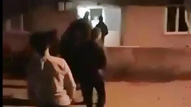 'Hırsızlık yaparken yakalanan zanlıyı linçten jandarma kurtardı'