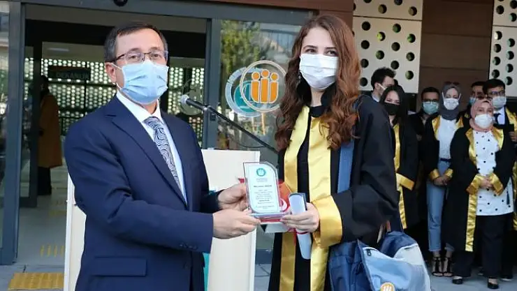 'Hukuk Fakültesi´nde mezuniyet töreni'