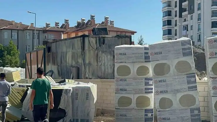 'İBB Başkanı İmamoğlu´nun Elazığ´da yaptıracağı okulda yangın'