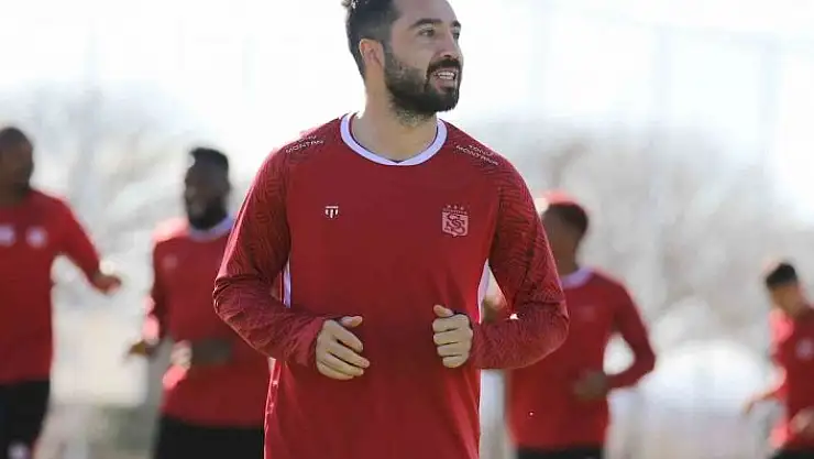 'İbrahim Akdağ Sivasspordan ayrıldı!'