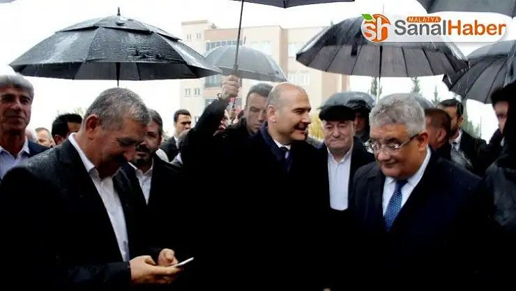 İçişleri Bakanı Süleyman Soylu'ya yağmur sürprizi