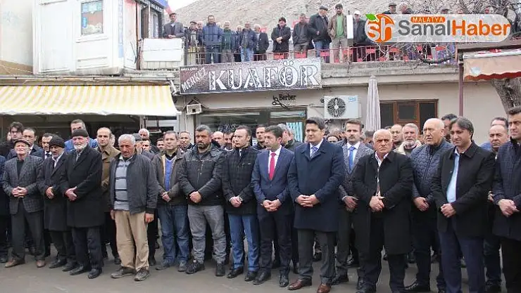 İdlib Şehitleri için Cuma Namazı sonrası dua edildi