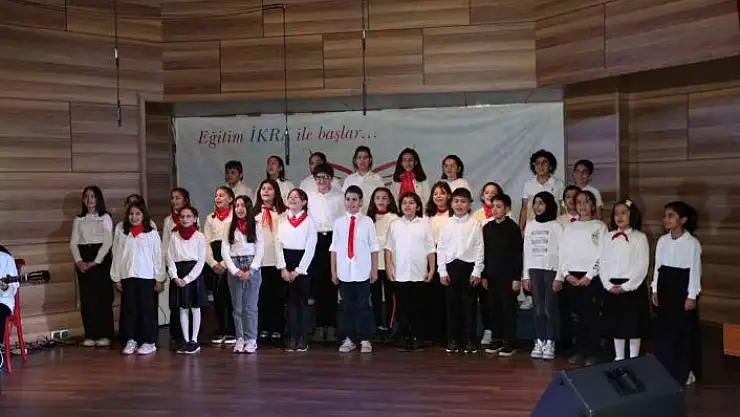 'İkra Kolejinde Peygamber sevgisi söyleşisi düzenlendi'