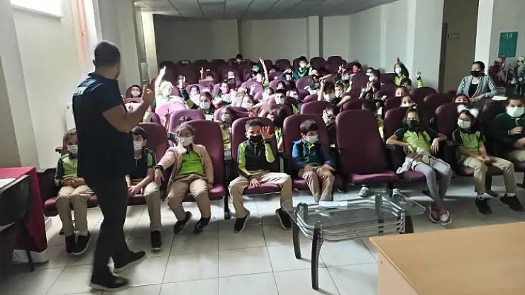 'İlkokul öğrencilerine güvenli internet  eğitimi'