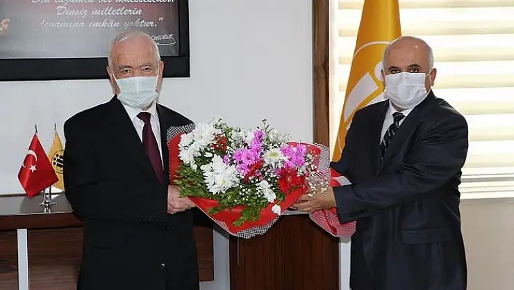 'İnönü İlahiyat Fakültesi´nde görev değişimi'