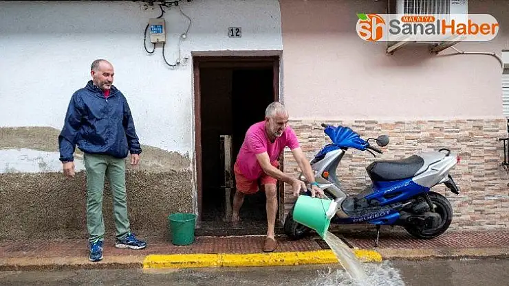 İspanya'yı sel vurdu: 3 ölü
