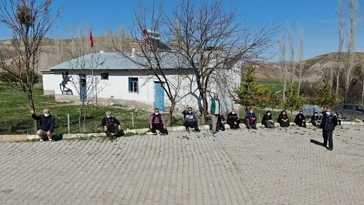 'İstanbul´dan kaçıp sığındıkları köylerine Covid-19´u sokmadılar'