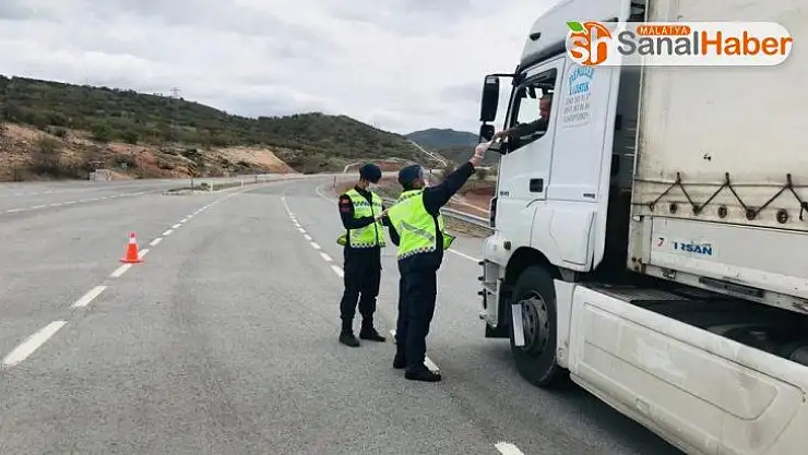 Jandarma, Karayolu Trafik Haftasını kutladı