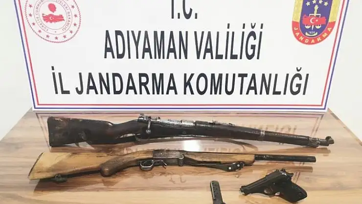'Jandarma ruhsatsız silah ele geçirdi'