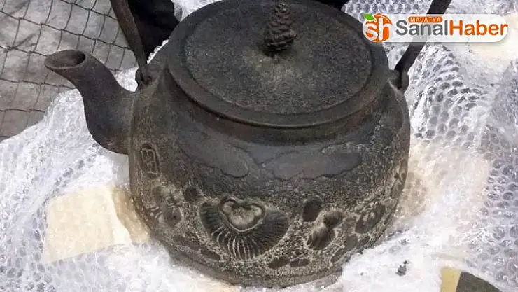 Japonya'dan Ukrayna'ya getirilen tarihi eserler sınırda yakalandı