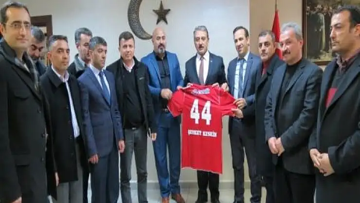 YENİMALATYASPOR YÖNETİMİNDEN MESOB BAŞKANI ŞEVKET KESKİN´E ZİYARET