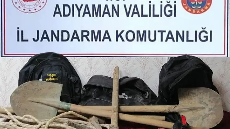 'Kaçak kazı yapan 3 kişi gözaltına alındı'