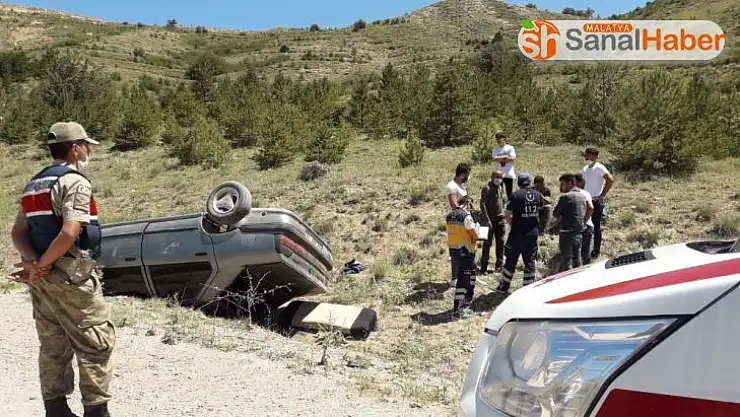 Kaçırdıkları araba ile kaza yaptılar