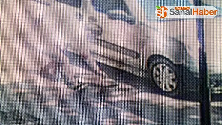 Kadının düşürdüğü telefonu alıp kayıplara karıştı