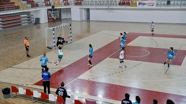 'Kadınlar Hentbol 1. Ligi: Sivas Belediyespor: 40 - Olimpik Pazar Spor Kulübü: 33'