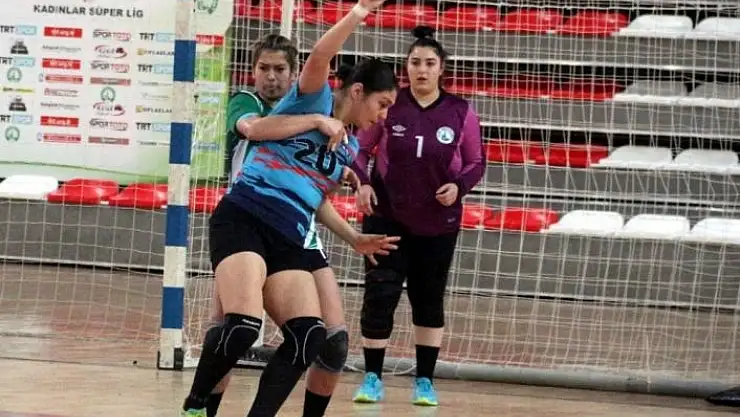 'Kadınlar Hentbol Süper Ligi: Sivas Belediyespor: 24 - Konyaaltı Belediye: 31'