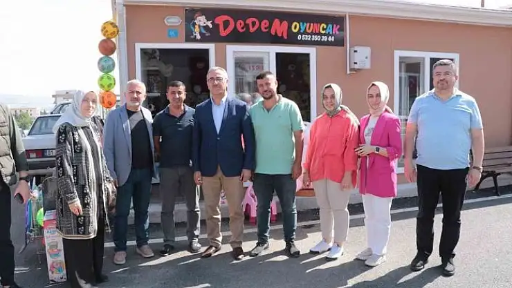 'Kahramanmaraş Büyükşehir Belediye Başkanı Güngör: ''Kalıcı konutlar, iş yerleri ve köy evleri bir yıl içinde teslim edilecek'''