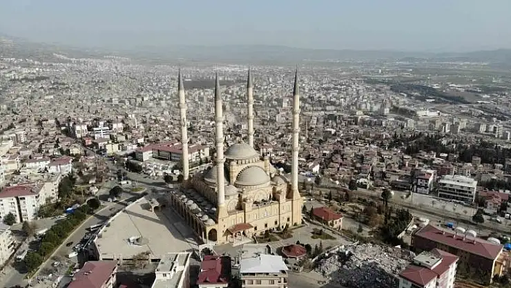 'Kahramanmaraş´ın simgesi Abdülhamit Han Camii depremlere rağmen dimdik ayakta'