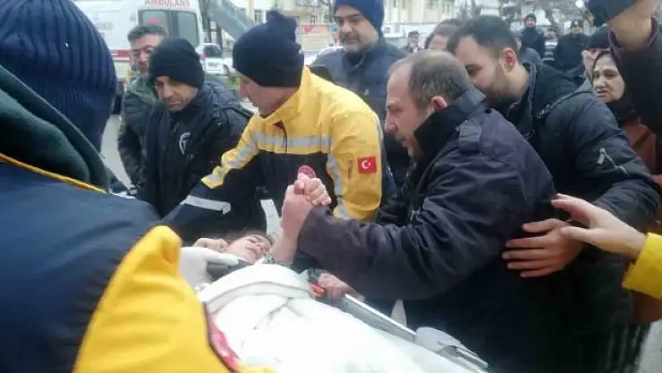 'Kahramanmaraş´ta 5 yaşındaki çocuk, depremden 7 saat sonra canlı olarak kurtarıldı'