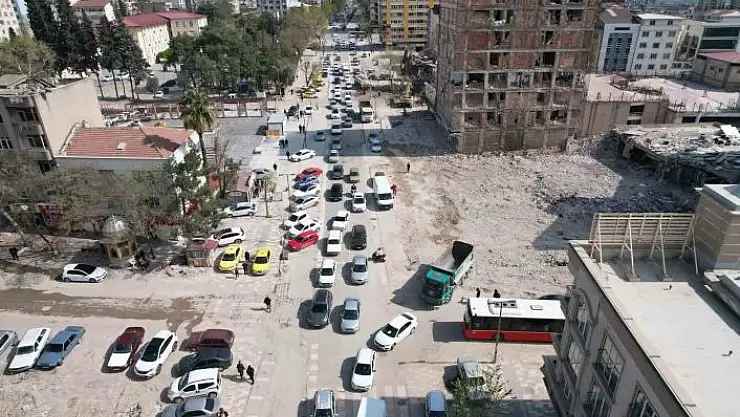 'Kahramanmaraş´ta araç ve yaya trafiği artmaya başladı'