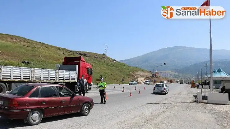 Kahramanmaraş'ta giriş ve çıkış yoğunluğu