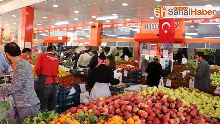 Kahramanmaraş'ta marketlerde Ramazan yoğunluğu
