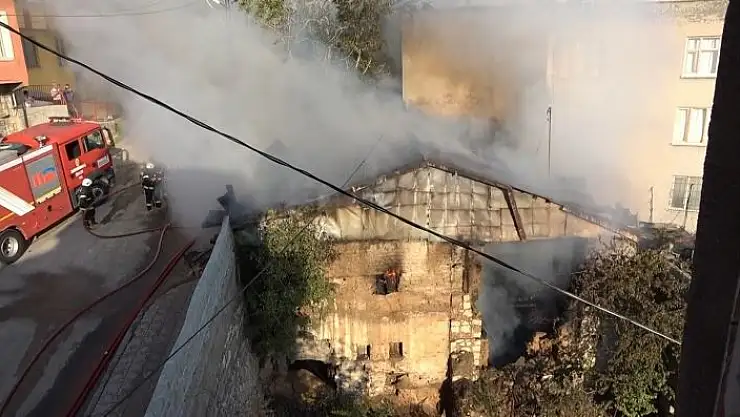 'Kahramanmaraş´ta metruk evde yangın'